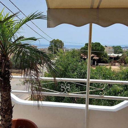 Rena'S Sea View Apartment Артемида Екстериор снимка